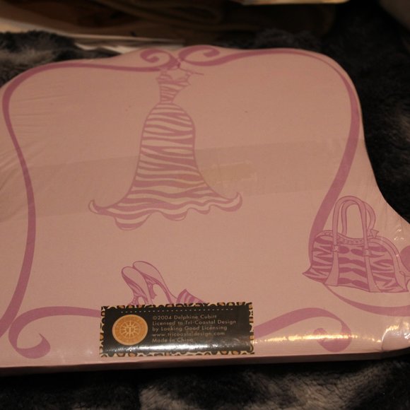 TriCostal Design’s “Diva” Stationery set - Picture 4 of 12